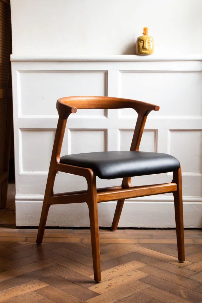 Ace Chair