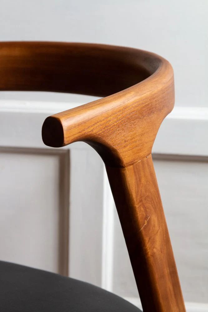 Ace Chair